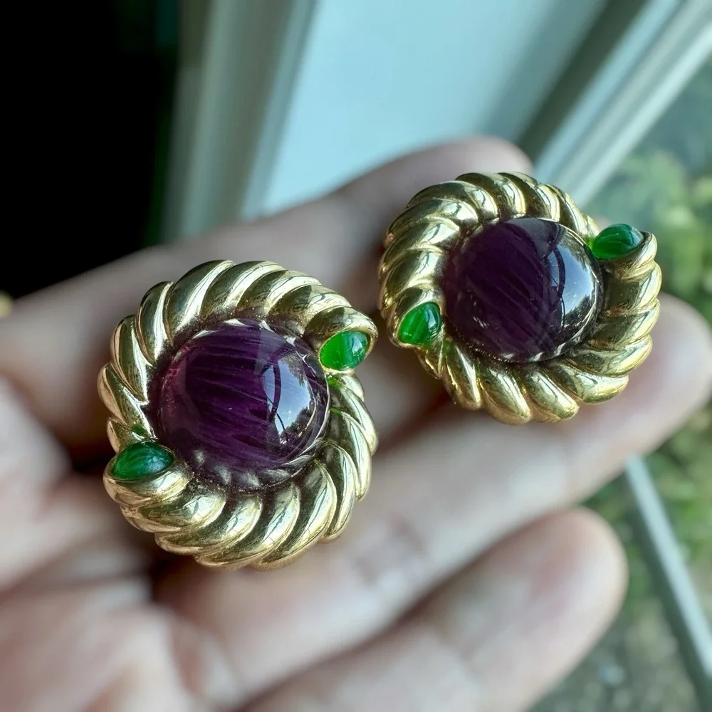 VTG Jewels of India Clip Earrings 1.1 Inch Gripoix Red Purple Green Glass Gold
